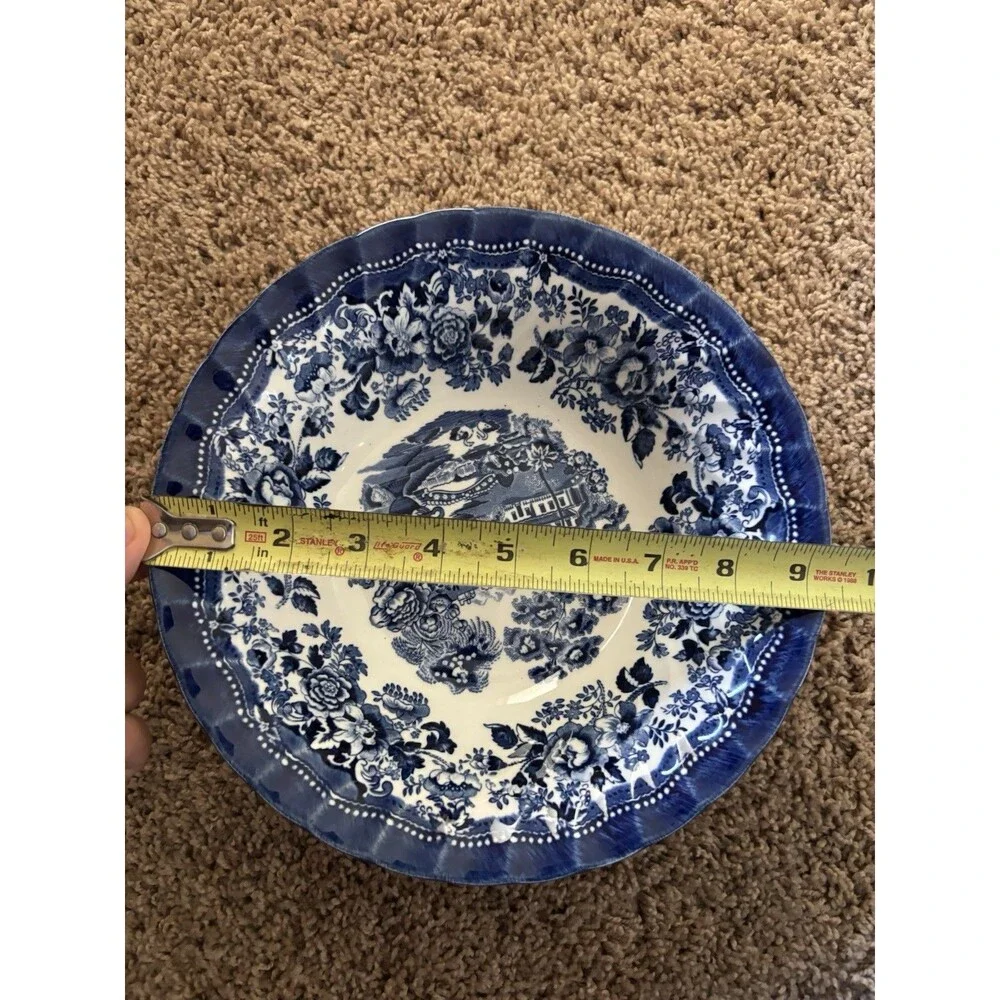 Queens Churchill Blue White Tonquin Vegetable Serving Bowl 9” Diameter